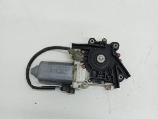 моторчик стеклоподъемника передний правый Mercedes-Benz Axor 1 поколение (2001 - 2004), A9737200446, 9737200446, A9737200446, 9737200446