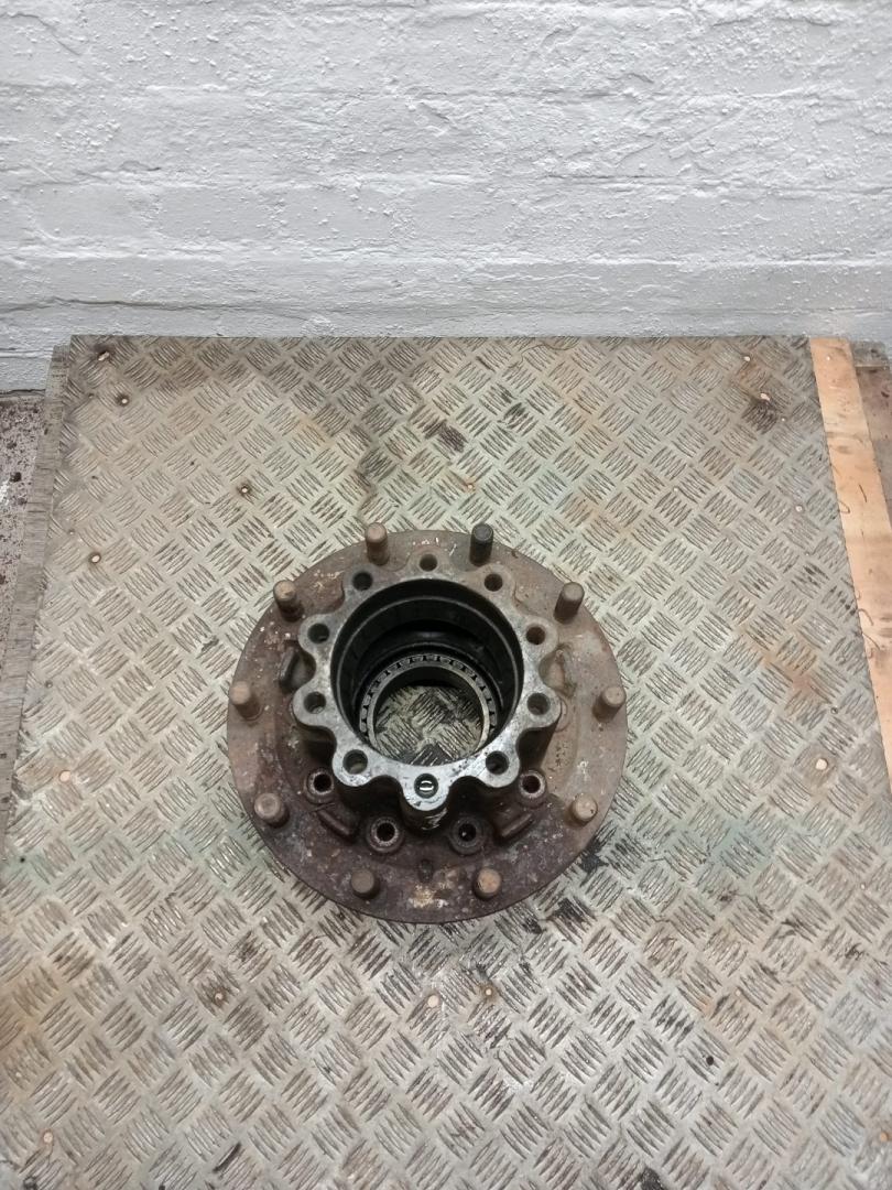 ступица задняя Mercedes-Benz Actros 1 поколение (MP1) (1996 - 2003) - фото №1