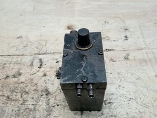 насос подъёма кабины Scania G 1 поколение (1988 - 1997), 10571689, 10575159, 10575689, 1314653, 1571689, 1575159, ZG.60353-0008, 1314653