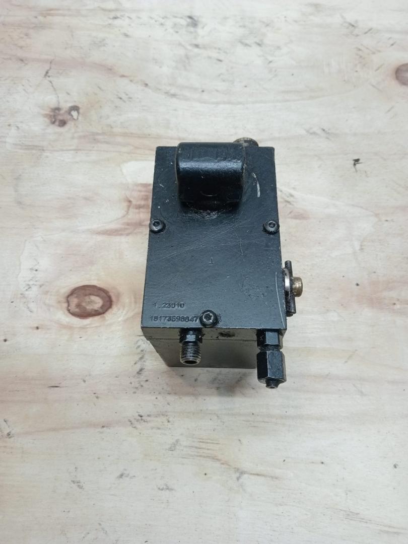 насос подъёма кабины Scania 4-Series, 1397310, 1422640, 1534976, 1549740, 1575165, ZG.60355-0008, 1397310, 18173598847 - фото №1