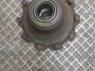 ступица передняя Mercedes-Benz 4x2