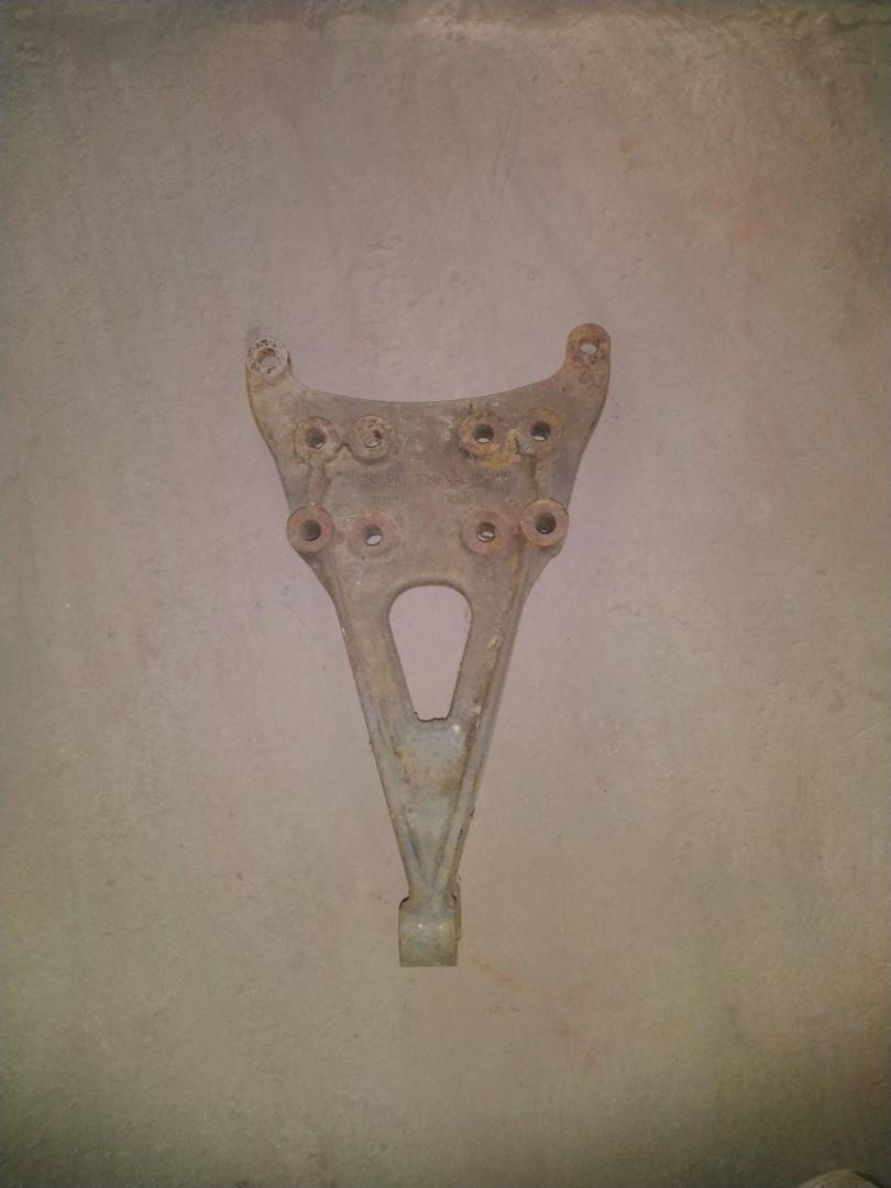 кронштейн пневмоподушки Mercedes-Benz Actros 1 поколение (MP1) (1996 - 2003), 9463250209 - фото №1