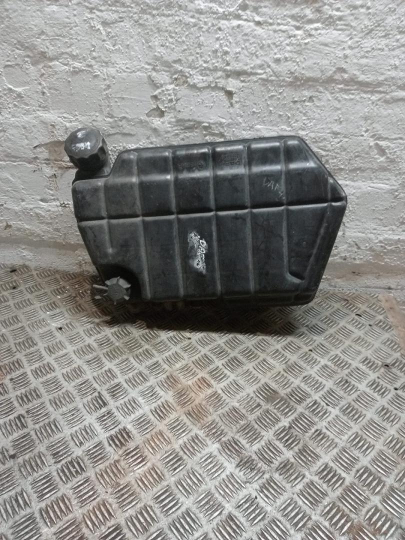 бачок расширительный DAF XF 95 1 поколение (2002 - 2006), 1295910, 0393391, 1607794, 1295910, 8MA376705071, 393391, 1320133 - фото №1