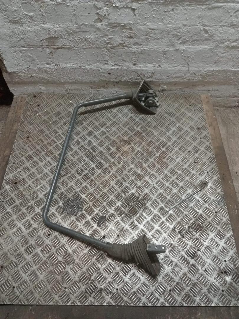 кронштейн зеркала кабины левый IVECO EuroCargo 1 поколение (1991 - 2000) - фото №1