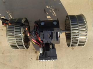 моторчик печки BMW 5 серия E60/E61 [рестайлинг] E60 2009, 2.0 л., N47 D20 A, дизель, АКПП, седан, задний привод, правый руль, 67326988452