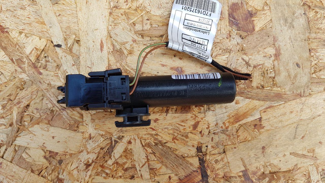 амортизатор бардачка BMW 5 серия F07/F10/F11 F10 2012, 2.0 л., N47 D20 C, дизель, АКПП, седан, задний привод, правый руль, 9142637, 51169142637 - фото №1