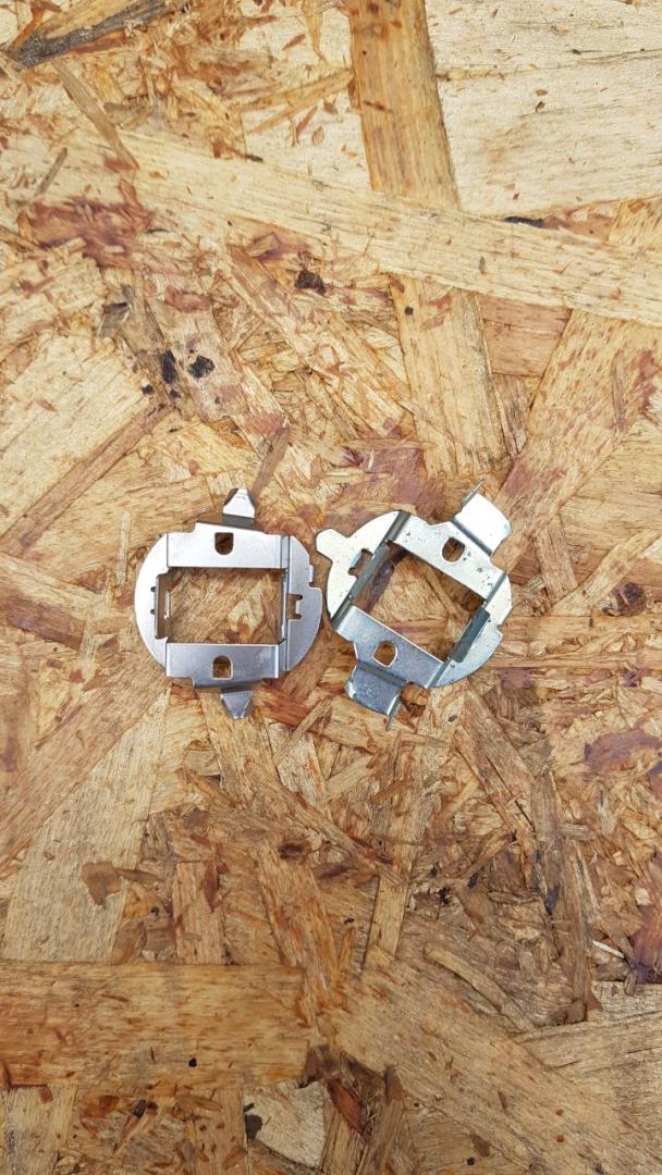 патрон фары BMW 5 серия F07/F10/F11 F10 2012, 2.0 л., N47 D20 C, дизель, АКПП, седан, задний привод, правый руль - фото №1