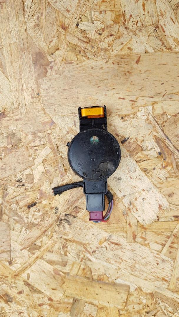 датчик дождя BMW 5 серия F07/F10/F11 F10 2012, 2.0 л., N47 D20 C, дизель, АКПП, седан, задний привод, правый руль, 9271879, 61359271879 - фото №1