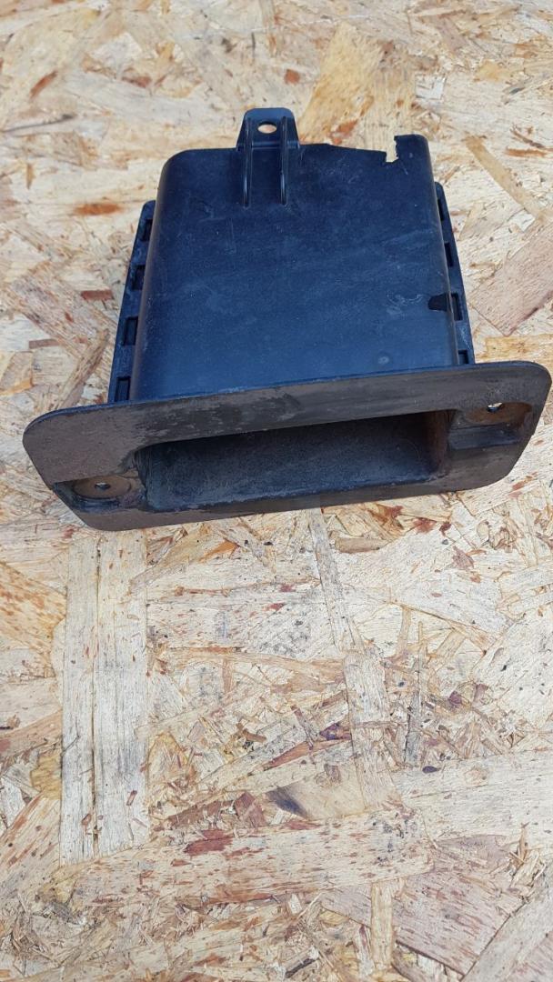 воздуховод тормозной левый BMW 5 серия F07/F10/F11 F10 2012, 2.0 л., N47 D20 C, дизель, АКПП, седан, задний привод, правый руль, 51757185167, 7185167 - фото №1