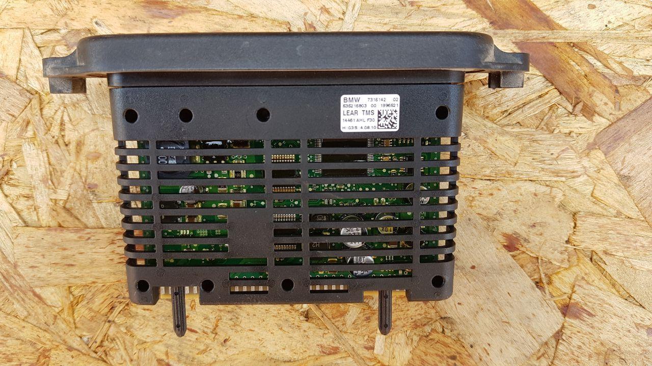 блок управления светом BMW 3 серия F30/F31/F34 F30 2012, 2.0 л., N47 D20 C, дизель, АКПП, седан, задний привод, правый руль, 63117316186, 7316186, 63117316142, 7316142 - фото №1
