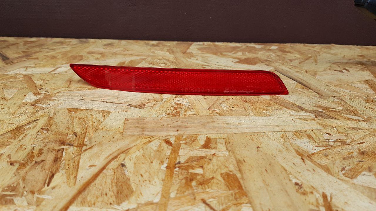 катафот лев. BMW 5 серия F07/F10/F11 F10 2012, 2.0 л., N47 D20 C, дизель, АКПП, седан, задний привод, правый руль, 7842955, 63147842955 - фото №1