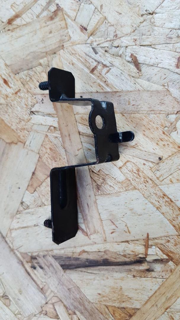 кронштейн (крепление) BMW X5 E70 2007, 3.0 л., M57 306 D3, дизель, АКПП, внедорожник 5 дв., полный привод, правый руль - фото №1