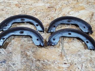 колодки стояночного тормоза BMW 5 серия E60/E61 [рестайлинг] E60 2009, 2.0 л., N47 D20 A, дизель, МКПП, седан, задний привод, правый руль, 34416761293, 6761293, 34410393646, 0393646, 34410148879, 0148879, 34411165546, 1165546