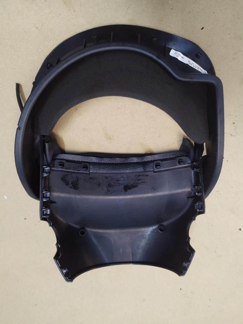 кожух рулевой колонки BMW 3 серия F30/F31/F34 F30 2012, 2.0 л., N47 D20 C, дизель, МКПП, седан, задний привод, правый руль, 9218525, 51459218525, 51459353132, 9353132, 51459285169, 9285169, 61319219548, 9219548, 61316823467, 6823467, 61319219550, 9219550 - фото №1