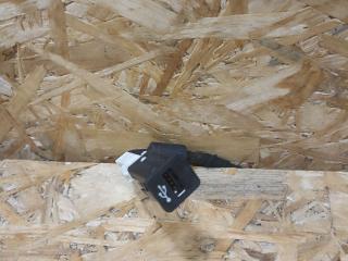 разъем AUX / USB BMW 3 серия E90/E91 [рестайлинг] E93 2011, 3.0 л., N55 B30 A, бензин, АКПП, кабриолет, задний привод, правый руль, 9237656, 84109237656, 61319167196, 9167196, 61319230112, 9230112