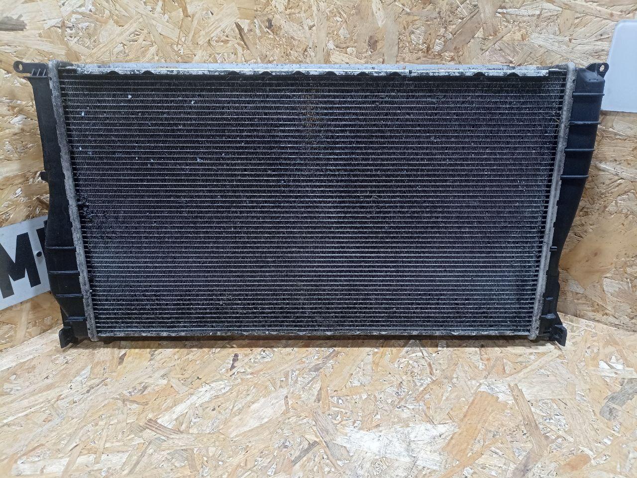 радиатор (основной) BMW 3 серия E90/E91/E92/E93 E93 2007, 3.0 л., M57 306 D3, дизель, АКПП, кабриолет, задний привод, правый руль, 7788901, 7794488, 17117794488, 17117788904, 7788904, 7789796 - фото №1