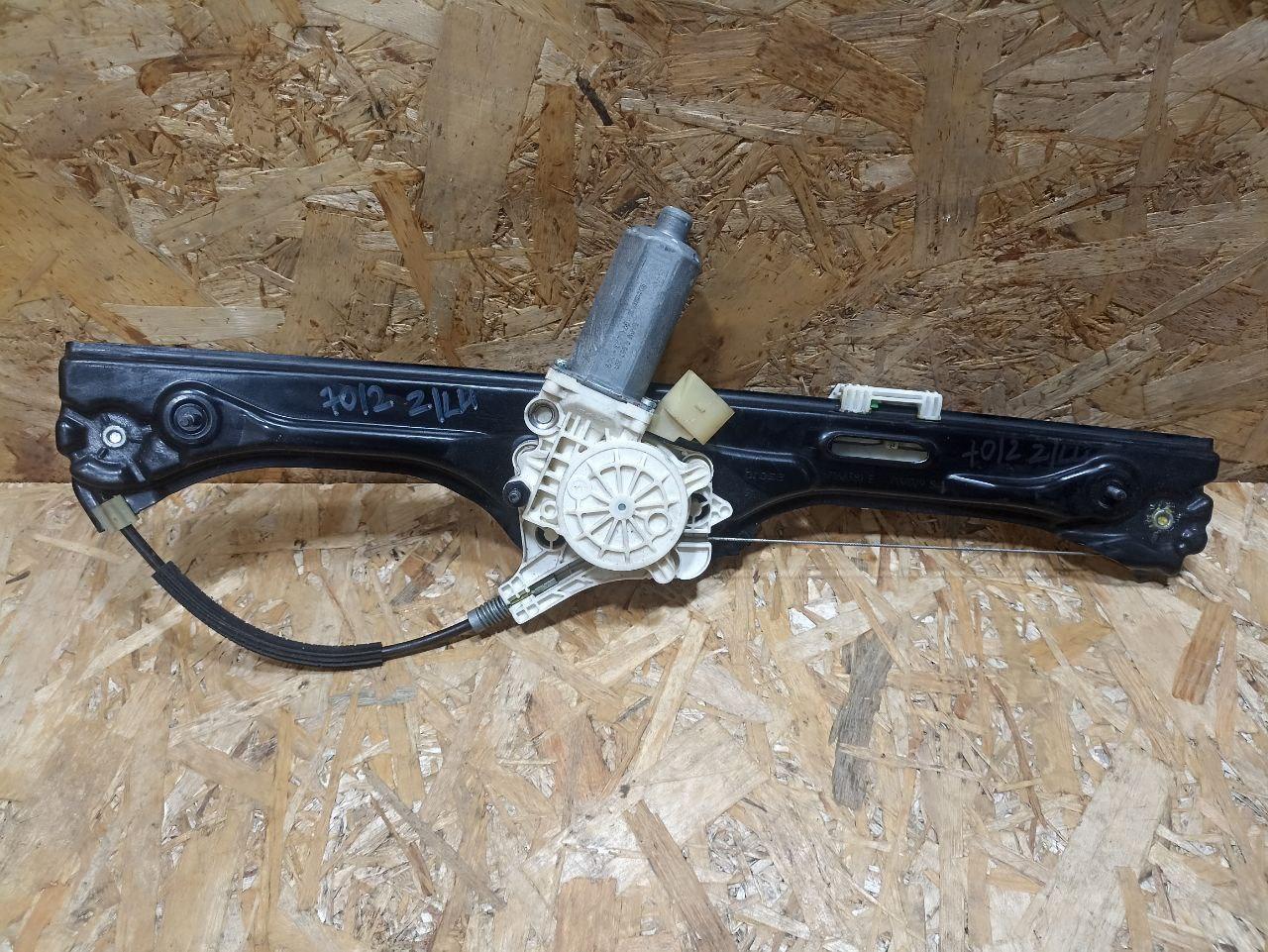 стеклоподъемник задний левый BMW X5 E70 2007, 3.0 л., M57 306 D3, дизель, АКПП, внедорожник 5 дв., полный привод, правый руль, 7166381, 51357166381 - фото №1
