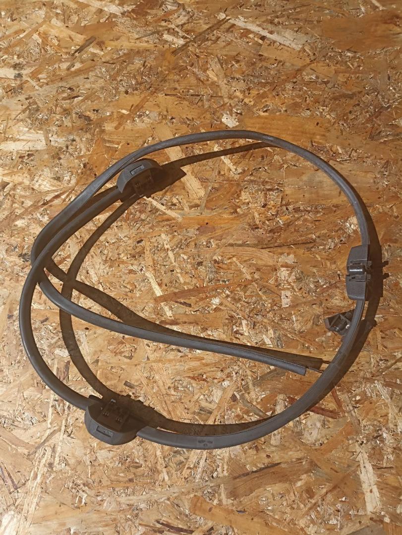 форсунка омывателя лобового стекла BMW X2 F39 2018, 2.0 л., дизель, АКПП, misano-blau metallic, внедорожник 5 дв., полный привод, правый руль, 61667429694, 7429694 - фото №1