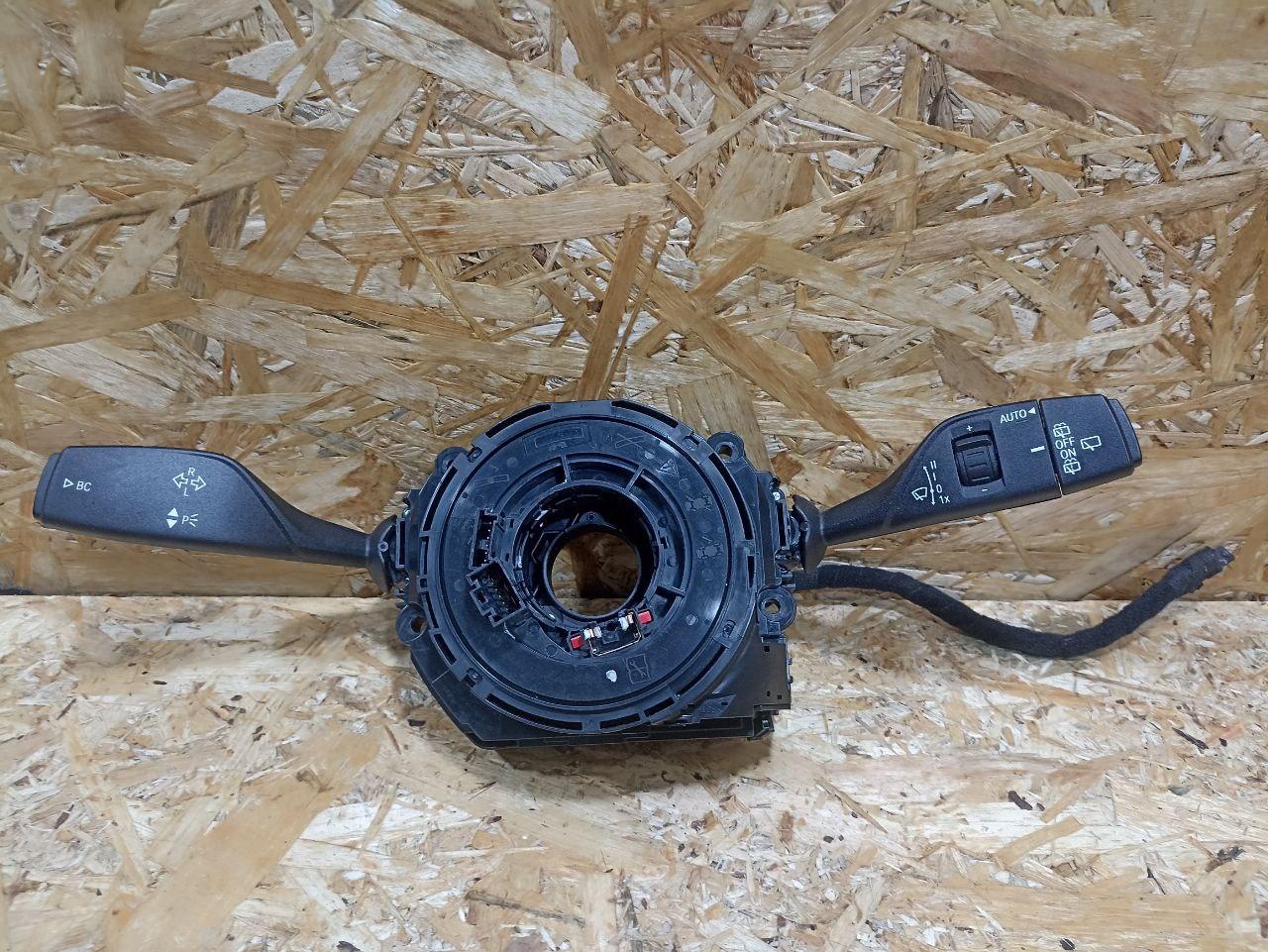 переключатель подрулевой (стрекоза) BMW X2 F39 2018, 2.0 л., дизель, АКПП, misano-blau metallic, внедорожник 5 дв., полный привод, правый руль, 6827369, 61316827369 - фото №1