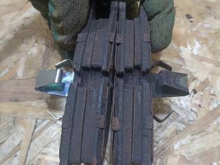 тормозные колодки BMW 5 серия F07/F10/F11 F10 2012, 2.0 л., N47 D20 C, дизель, АКПП, седан, задний привод, правый руль, 34116858047, 6858047, 34116856591, 6856591