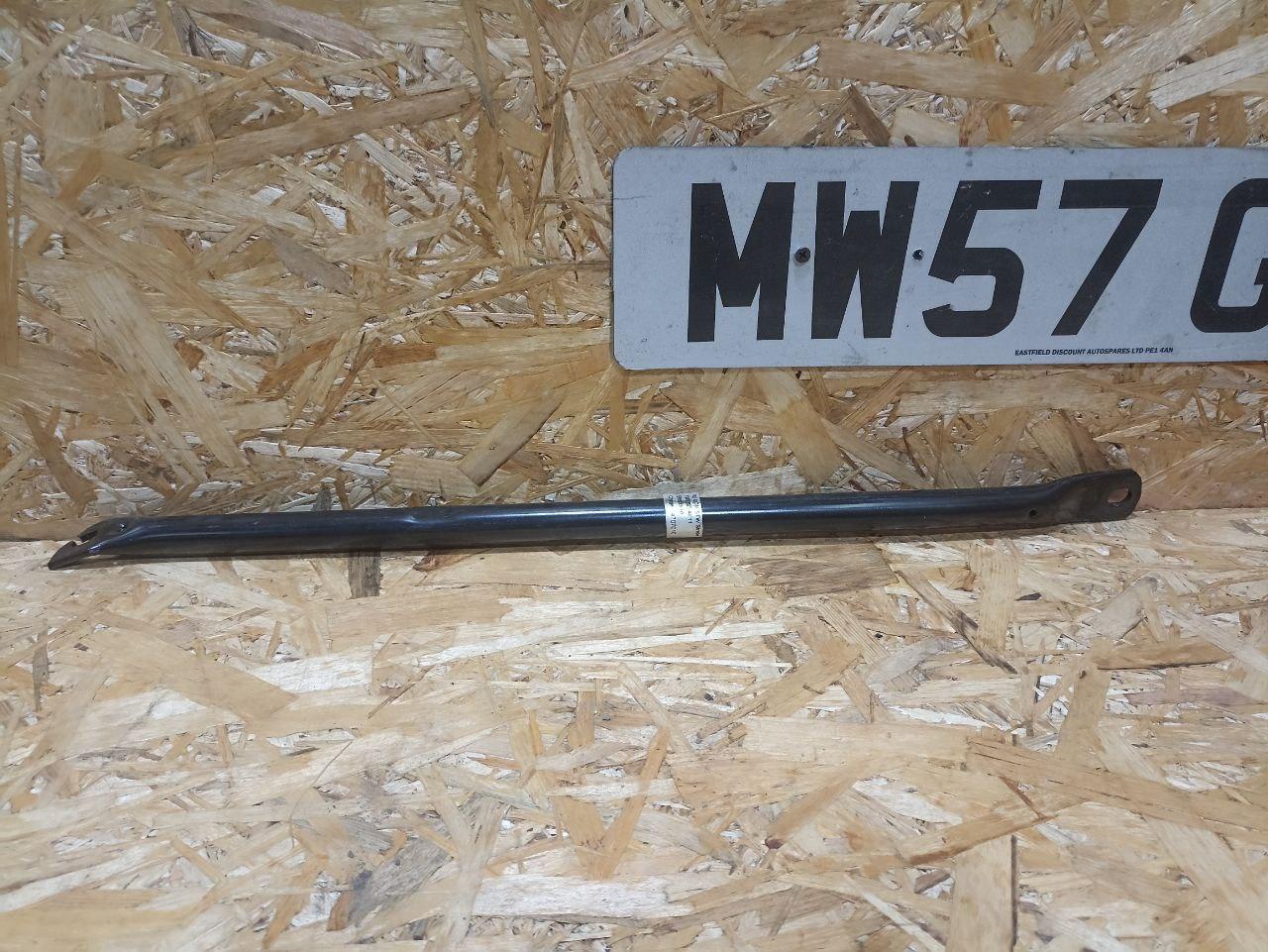 распорка стоек BMW X2 F39 2018, 2.0 л., дизель, АКПП, misano-blau metallic, внедорожник 5 дв., полный привод, правый руль, 7292793, 51617292793 - фото №1