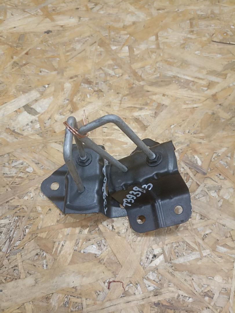 замок капота BMW X2 F39 2018, 2.0 л., дизель, АКПП, misano-blau metallic, внедорожник 5 дв., полный привод, правый руль, 7442677, 51237442677 - фото №1