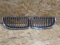 решетка радиатора BMW 3 серия E90/E91/E92/E93 [рестайлинг] E90 2008, 3.0 л., N53 B30, бензин, МКПП, серый, седан, задний привод, правый руль, 51137120010, 7120010 - фото №2