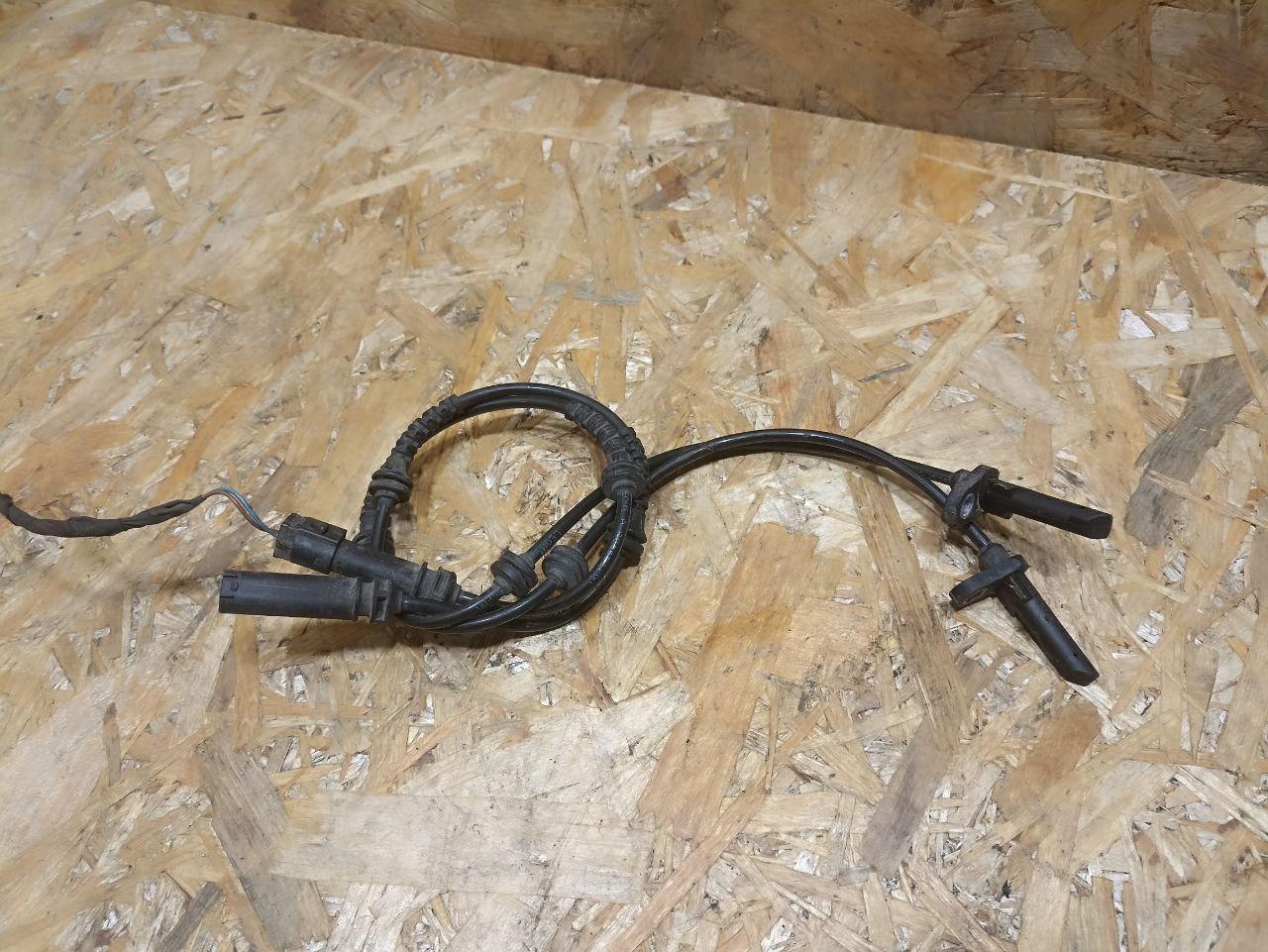 датчик ABS BMW 5 серия F07/F10/F11 F10 2012, 2.0 л., N47 D20 C, дизель, АКПП, седан, задний привод, правый руль, 34526784901, 6784901 - фото №1