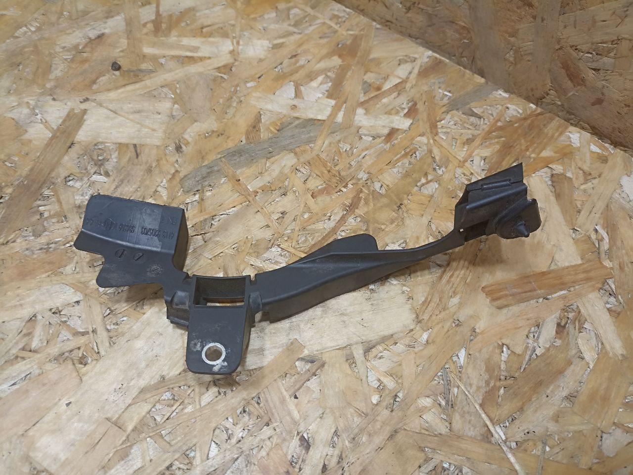 кабельная шахта BMW 5 серия F07/F10/F11 F10 2012, 2.0 л., N47 D20 C, дизель, АКПП, седан, задний привод, правый руль, 61139205703, 9205703 - фото №1