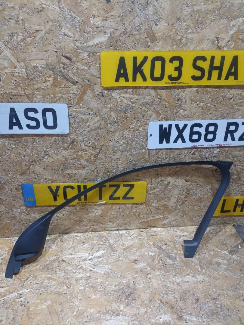 молдинг двери передней правой BMW X2 F39 2018, 2.0 л., дизель, АКПП, misano-blau metallic, внедорожник 5 дв., полный привод, правый руль, 51337420858, 7420858 - фото №1