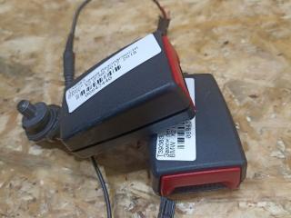 замок ремня безопасности BMW X2 F39 2018, 2.0 л., дизель, АКПП, misano-blau metallic, внедорожник 5 дв., полный привод, правый руль, 7371651, 72117371651