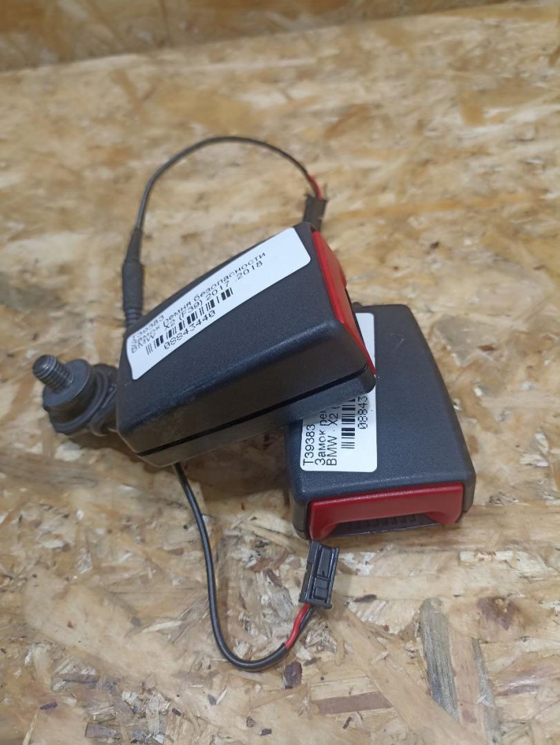 замок ремня безопасности BMW X2 F39 2018, 2.0 л., дизель, АКПП, misano-blau metallic, внедорожник 5 дв., полный привод, правый руль, 7371652, 72117371652 - фото №1