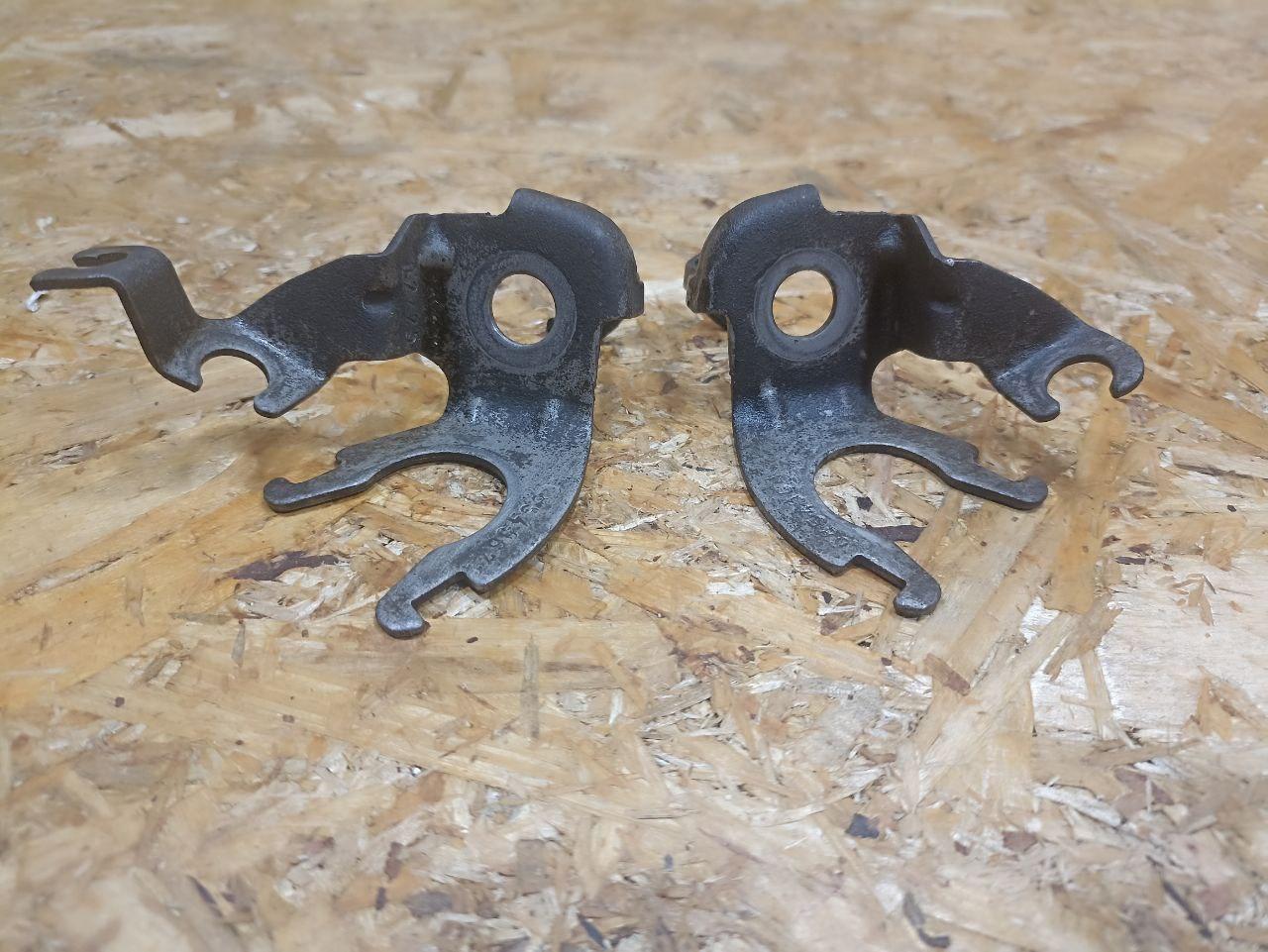 держатель тормозного шланга BMW X2 F39 2018, 2.0 л., дизель, АКПП, misano-blau metallic, внедорожник 5 дв., полный привод, правый руль, 6854967, 34306854967 - фото №1