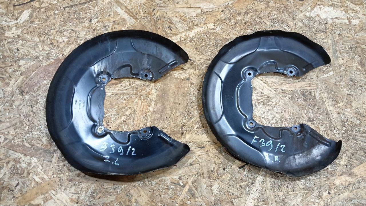 защитный кожух тормозного механизма BMW X2 F39 2018, 2.0 л., дизель, МКПП, внедорожник 5 дв., полный привод, правый руль, 34206799739, 6799739 - фото №1