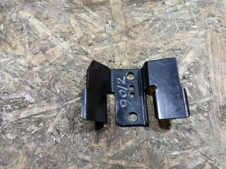 кронштейн (крепление) впускного коллектора BMW 3 серия E90/E91/E92/E93 [рестайлинг] E90 2008, 3.0 л., N53 B30, бензин, МКПП, серый, седан, задний привод, правый руль, 11617530272, 7530272