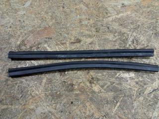 уплотнитель подкапотного пространства BMW 5 серия E60/E61 [рестайлинг] E60 2010, 2.0 л., N47 D20 A, дизель, АКПП, седан, задний привод, правый руль