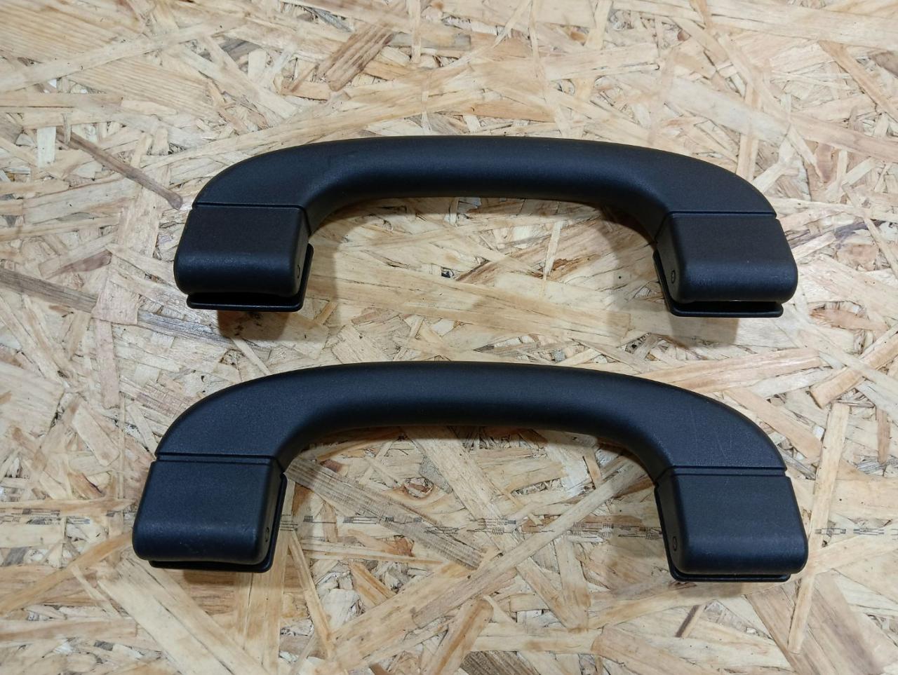 ручка внутренняя потолочная BMW X5 E70 2008, 3.0 л., дизель, АКПП, серый, внедорожник 5 дв., полный привод, правый руль, 6977691 - фото №1