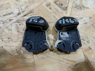 отбойник капота BMW 3 серия E90/E91/E92/E93 E93 2007, 3.0 л., M57 306 D3, дизель, АКПП, кабриолет, задний привод, правый руль, 7159195, 7159196, 51237159195, 51237159196