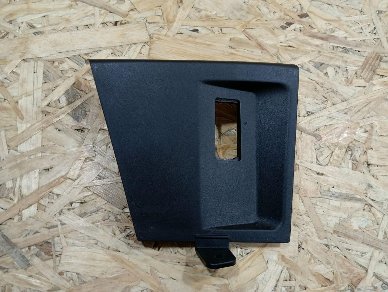 пластик BMW X2 F39 2018, 2.0 л., дизель, МКПП, внедорожник 5 дв., полный привод, правый руль, 9319542, 51169319542 - фото №1