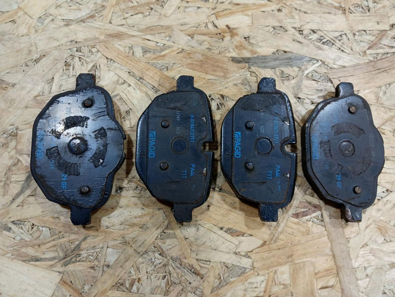 тормозные колодки BMW 5 серия F07/F10/F11 F10 2012, 2.0 л., N47 D20 C, дизель, МКПП, седан, задний привод, правый руль, 34216862202, 6862202, 34216798193, 6798193 - фото №1