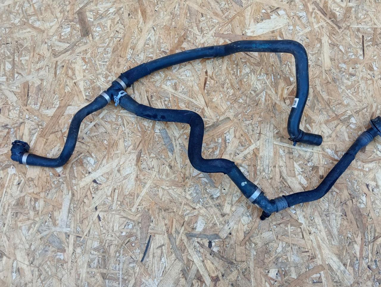 патрубок радиатора BMW X2 F39 2018, 2.0 л., дизель, МКПП, внедорожник 5 дв., полный привод, правый руль, 9250564, 64219250564 - фото №1