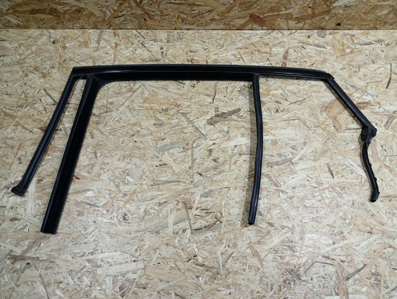 молдинг двери задней левой BMW X2 F39 2018, 2.0 л., дизель, АКПП, misano-blau metallic, внедорожник 5 дв., полный привод, правый руль, 51357420835, 7420835 - фото №1