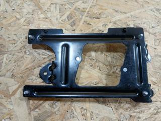 кронштейн блока управления BMW 6 серия E63/E64 [рестайлинг] E63 2007, 3.0 л., M57 D30 (306D5), дизель, АКПП, купе, задний привод, правый руль, 9129610, 84109129610