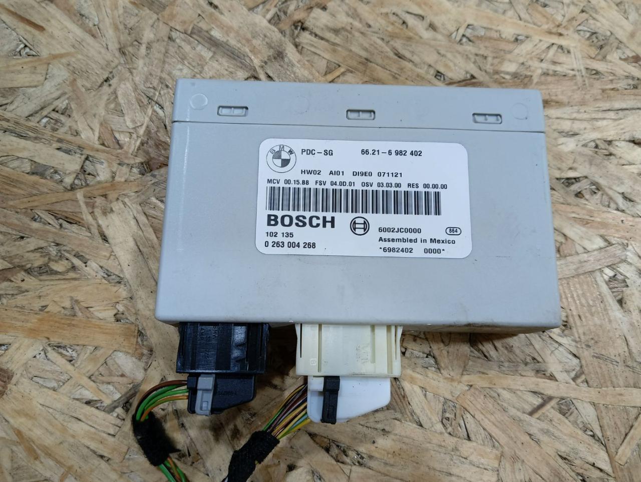 блок управления парктрониками BMW 3 серия E90/E91/E92/E93 E93 2007, 3.0 л., M57 306 D3, дизель, АКПП, кабриолет, задний привод, правый руль, 9225825, 66209225825, 66209252639, 9252639, 66206982402, 6982402, 66206982394, 6982394, 66206982386, 6982386, 66206982390, 6982390, 66206974021, 6974021, 66206973115, 6973115, 66206969281, 6969281, 66216947796, 6947796 - фото №1