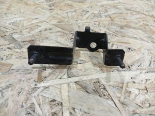 кронштейн (крепление) BMW 3 серия E90/E91/E92/E93 E93 2007, 3.0 л., M57 306 D3, дизель, АКПП, кабриолет, задний привод, правый руль