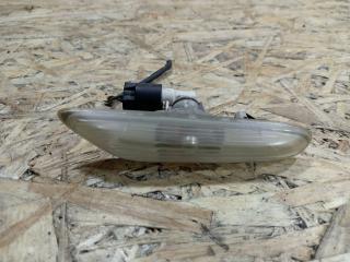 повторитель поворота на крыле BMW 3 серия E90/E91/E92/E93 [рестайлинг] E90 2008, 3.0 л., N53 B30, бензин, МКПП, серый, седан, задний привод, правый руль, 63137253326, 7253326, 63136932998, 6932998