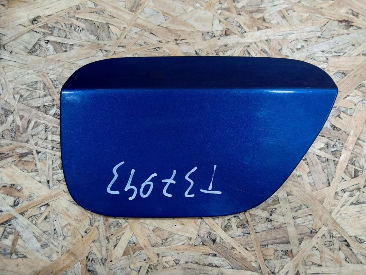 лючок топливного бака BMW 3 серия E90/E91/E92/E93 E93 2007, 3.0 л., M57 306 D3, дизель, АКПП, кабриолет, задний привод, правый руль - фото №1