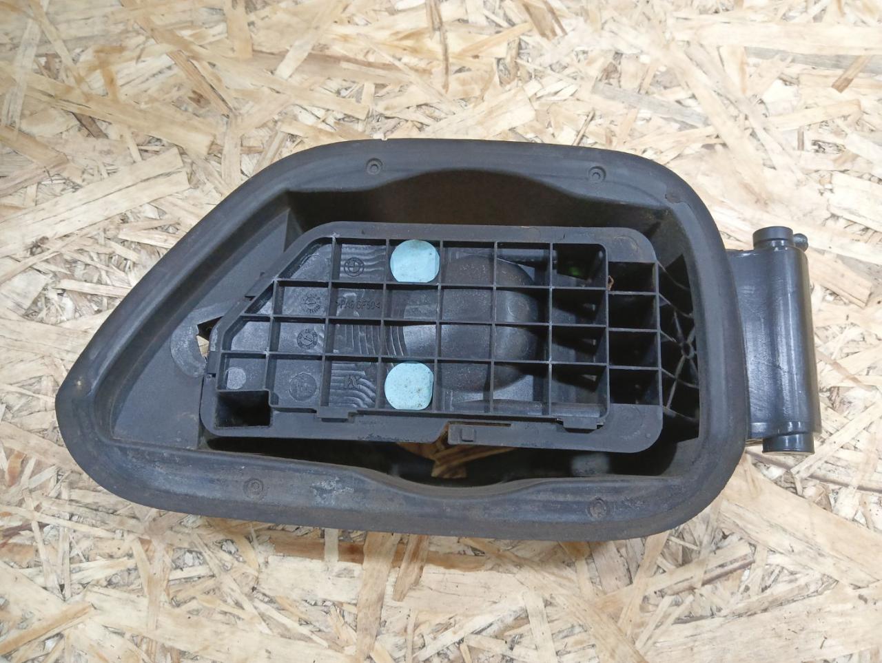 лючок топливного бака BMW 3 серия E90/E91/E92/E93 E93 2007, 3.0 л., M57 306 D3, дизель, АКПП, кабриолет, задний привод, правый руль, 51177144330, 7144330 - фото №1