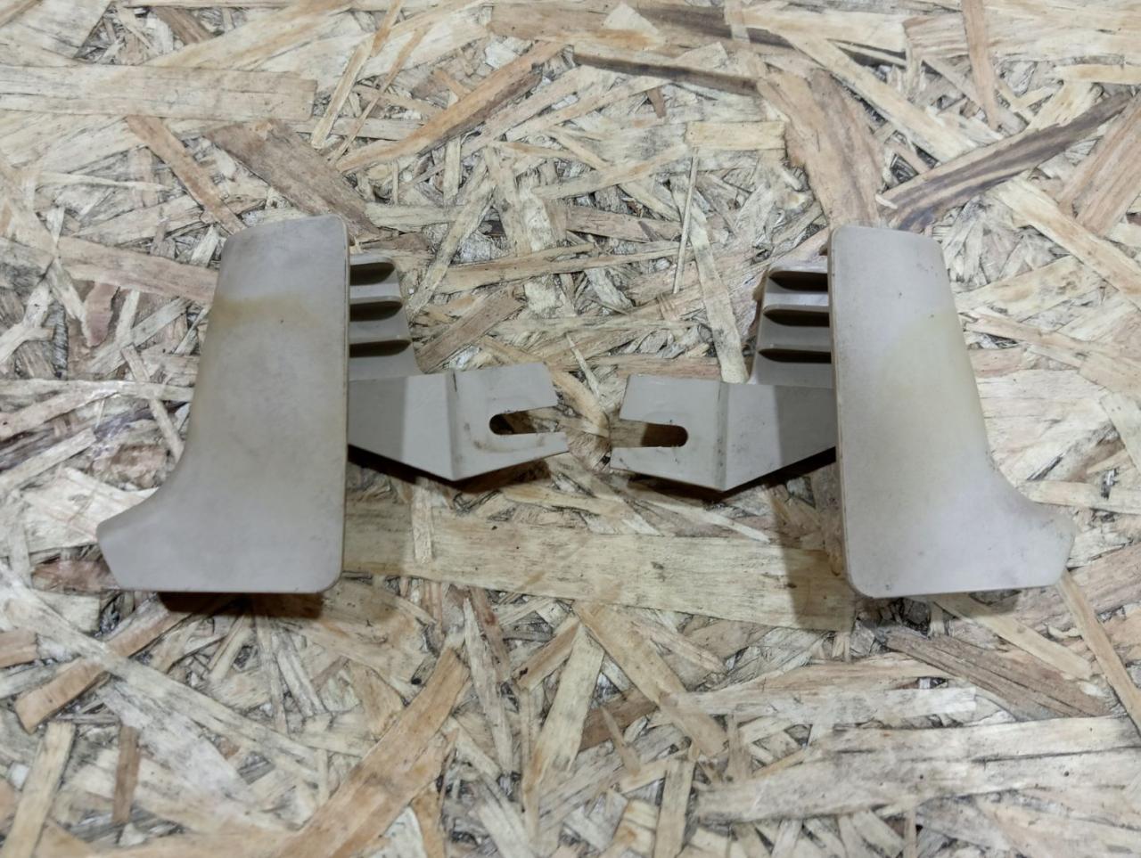 пластик BMW 3 серия E90/E91/E92/E93 E93 2007, 3.0 л., M57 306 D3, дизель, АКПП, кабриолет, задний привод, правый руль - фото №1