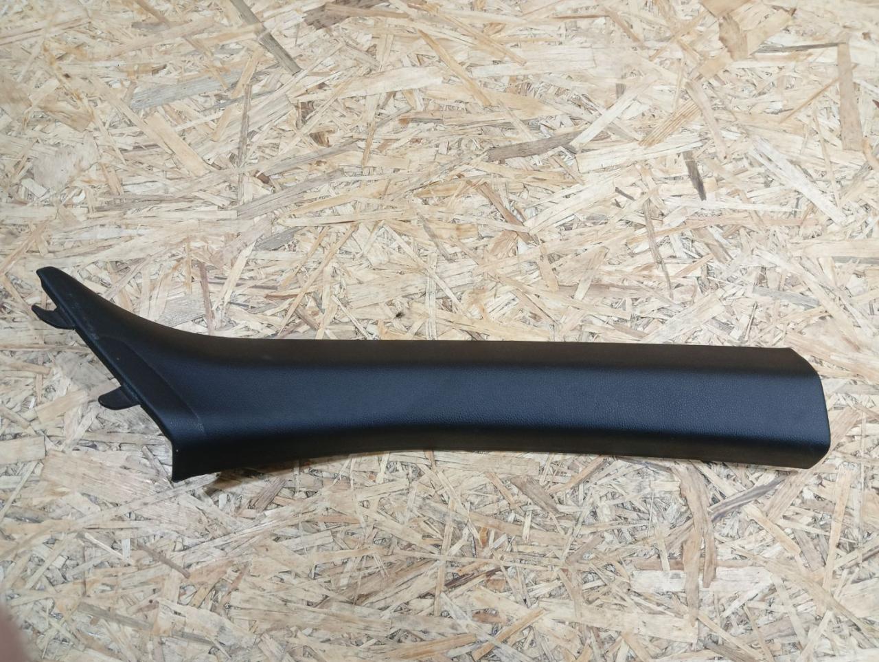 обшивка стойки BMW 3 серия E90/E91/E92/E93 E93 2007, 3.0 л., M57 306 D3, дизель, АКПП, кабриолет, задний привод, правый руль, 7129312, 51437129312 - фото №1